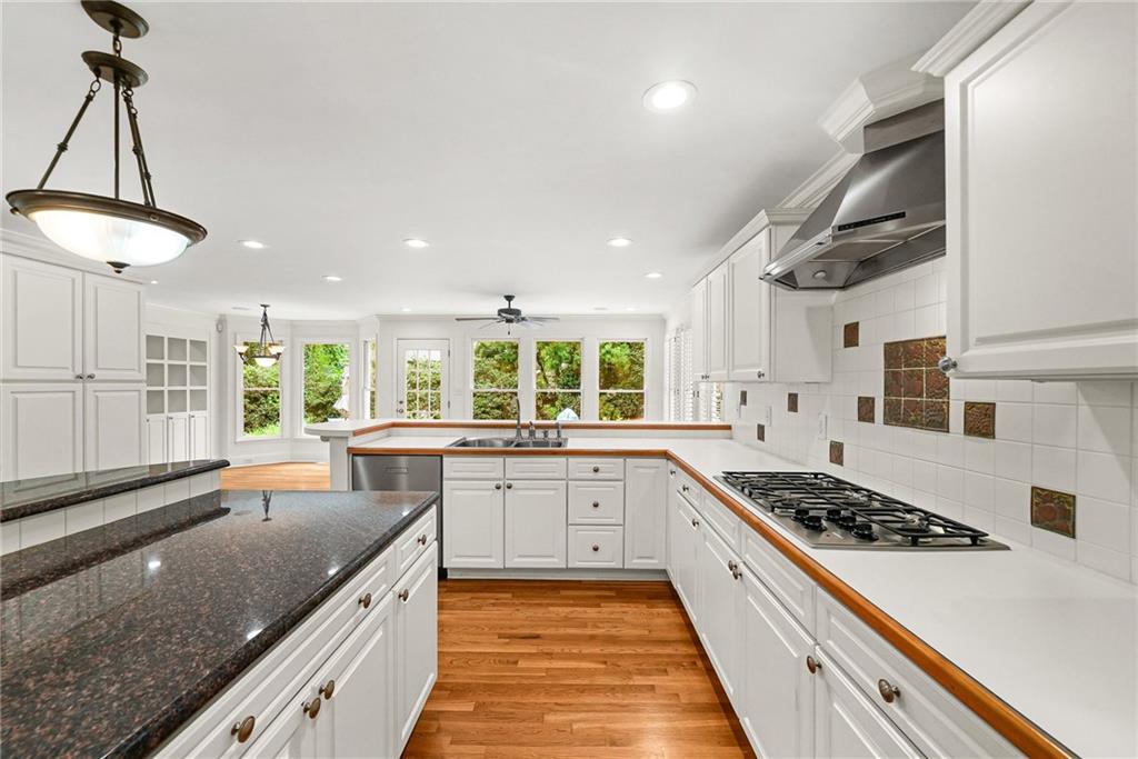 4696 Devonshire Road