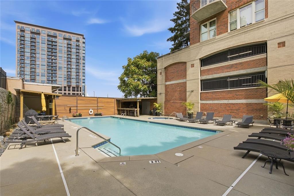 3180 NE Mathieson Drive NE Unit 704