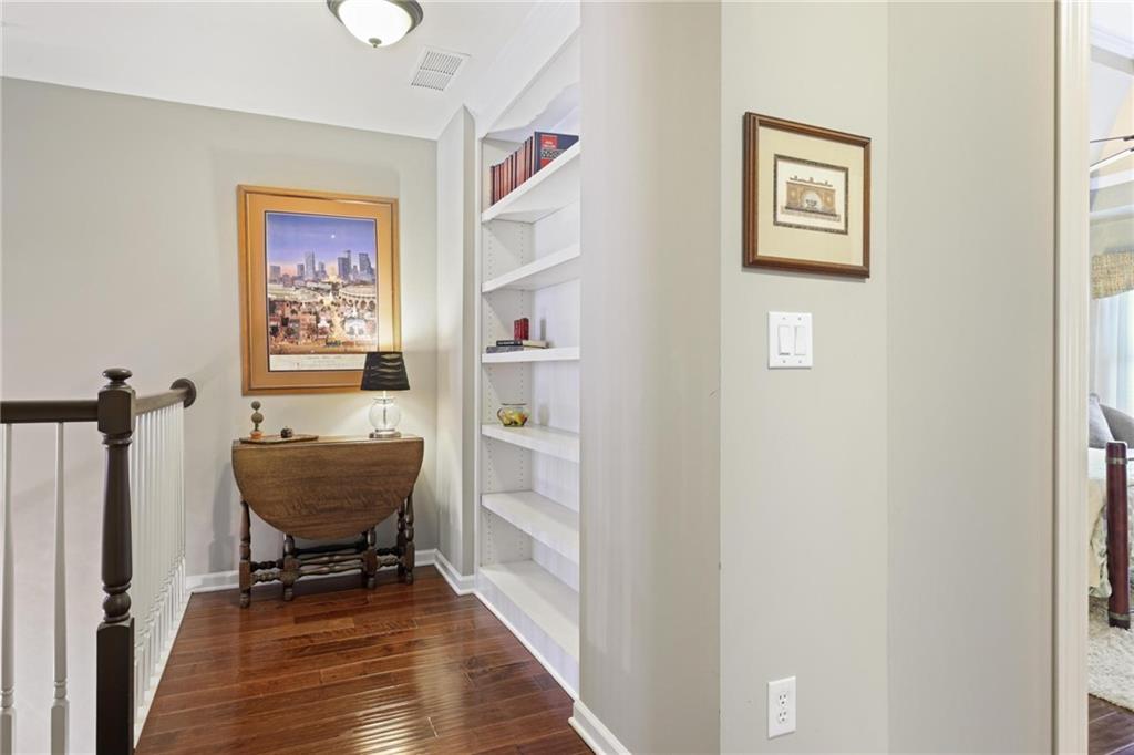 1182 Brookhaven Glen NE