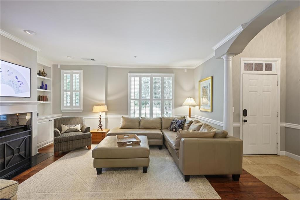 1182 Brookhaven Glen NE