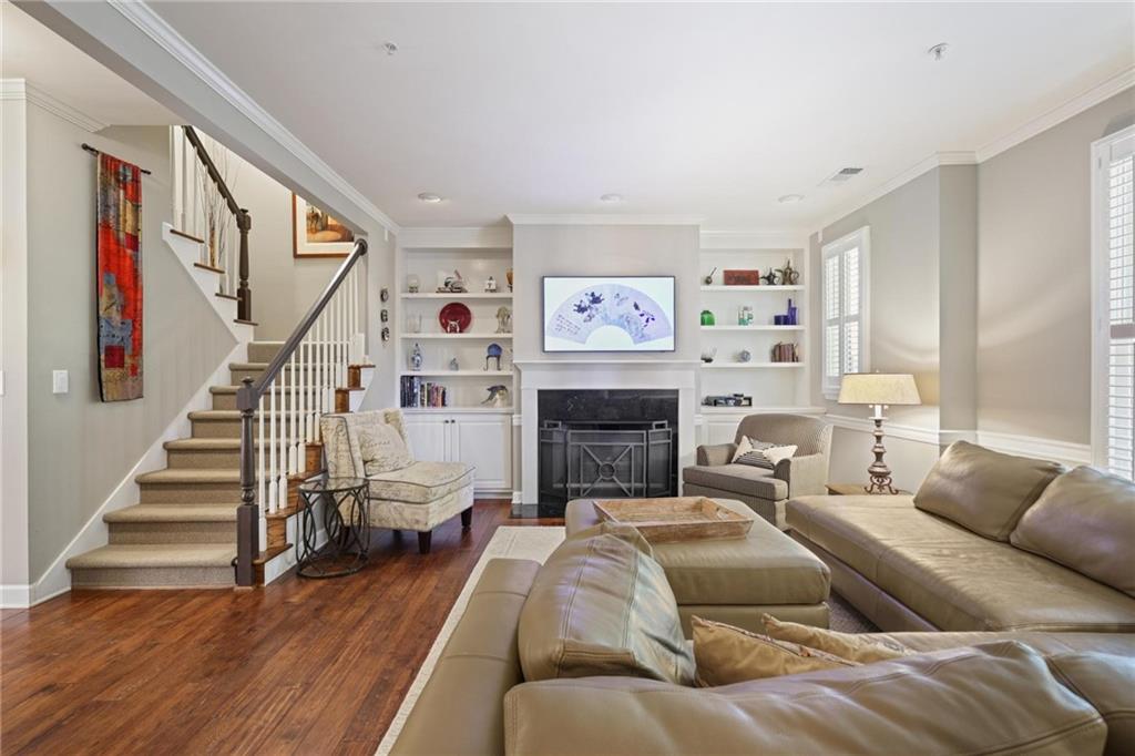 1182 Brookhaven Glen NE