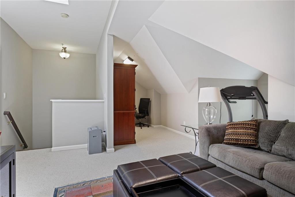 1182 Brookhaven Glen NE