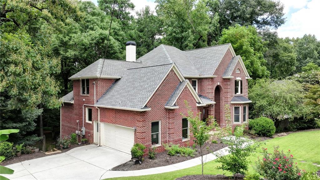 2436 Fontainebleau Drive