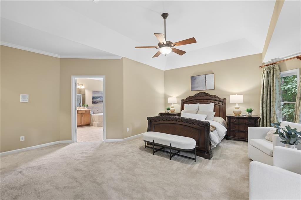 2436 Fontainebleau Drive
