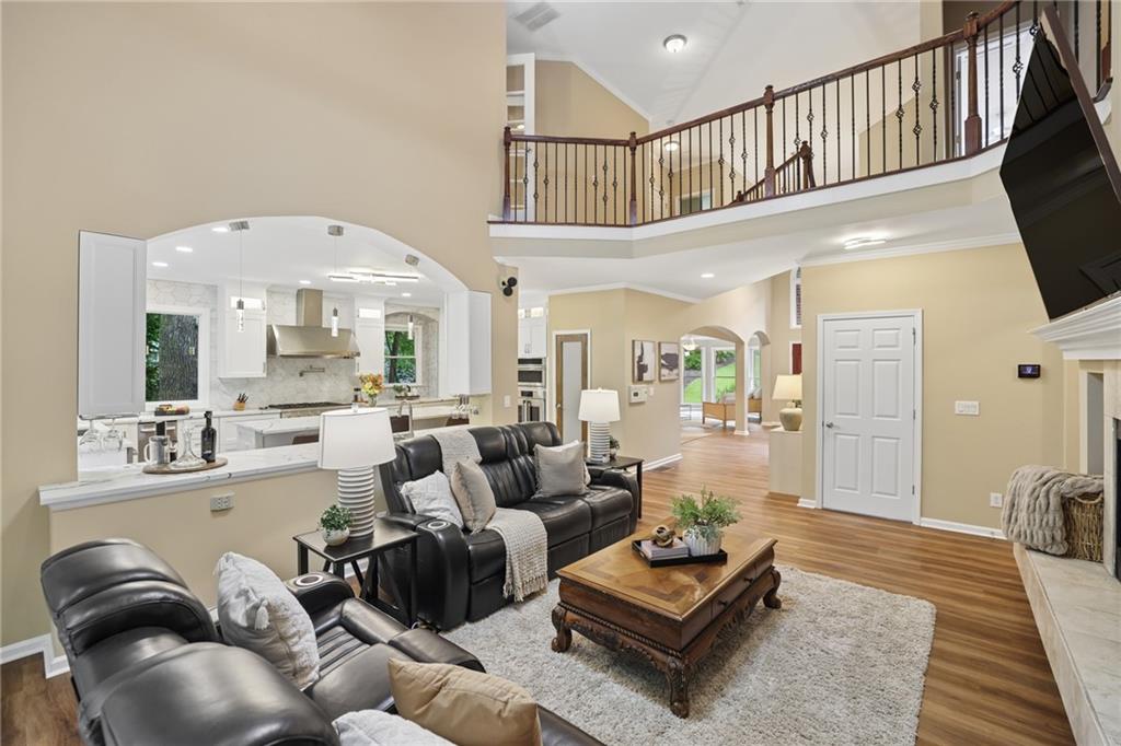 2436 Fontainebleau Drive