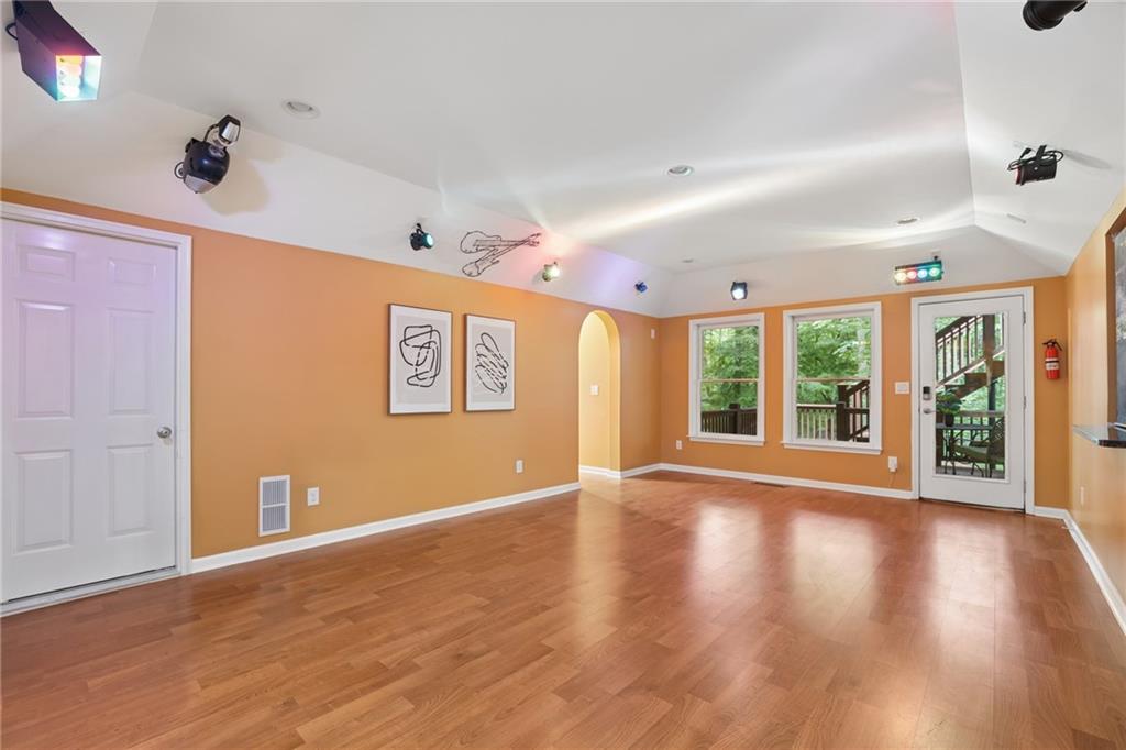 2436 Fontainebleau Drive
