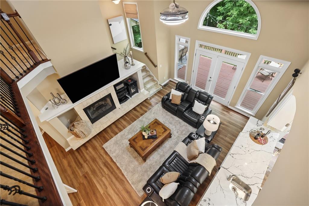 2436 Fontainebleau Drive