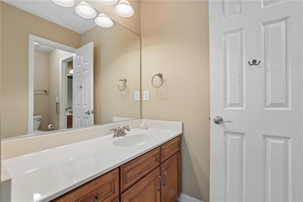 2436 Fontainebleau Drive