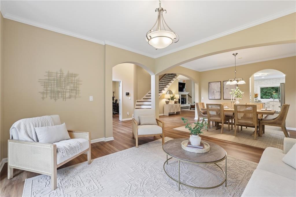 2436 Fontainebleau Drive