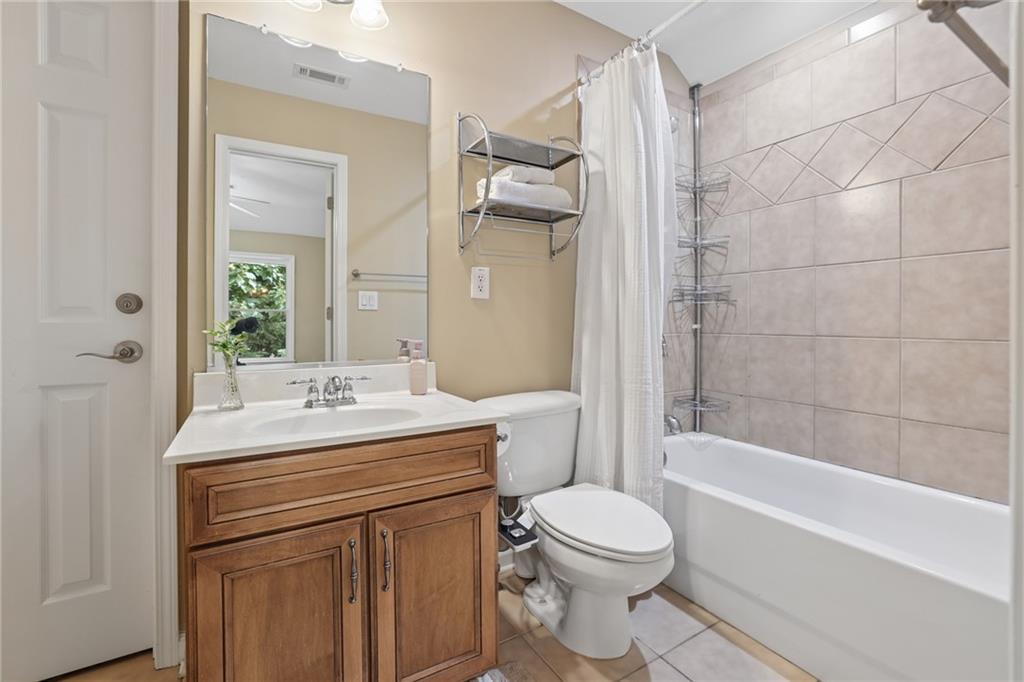2436 Fontainebleau Drive
