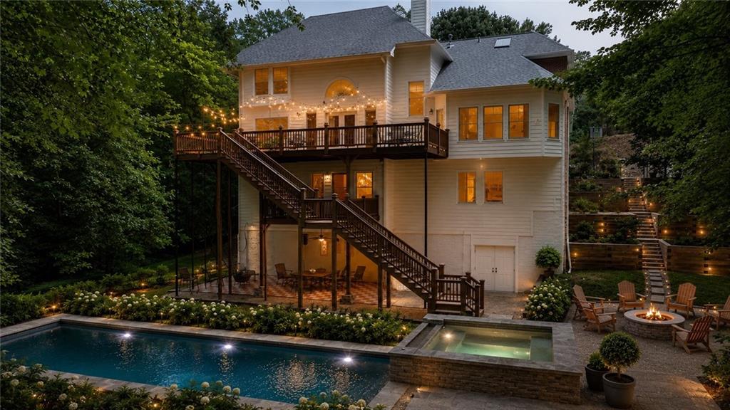 2436 Fontainebleau Drive