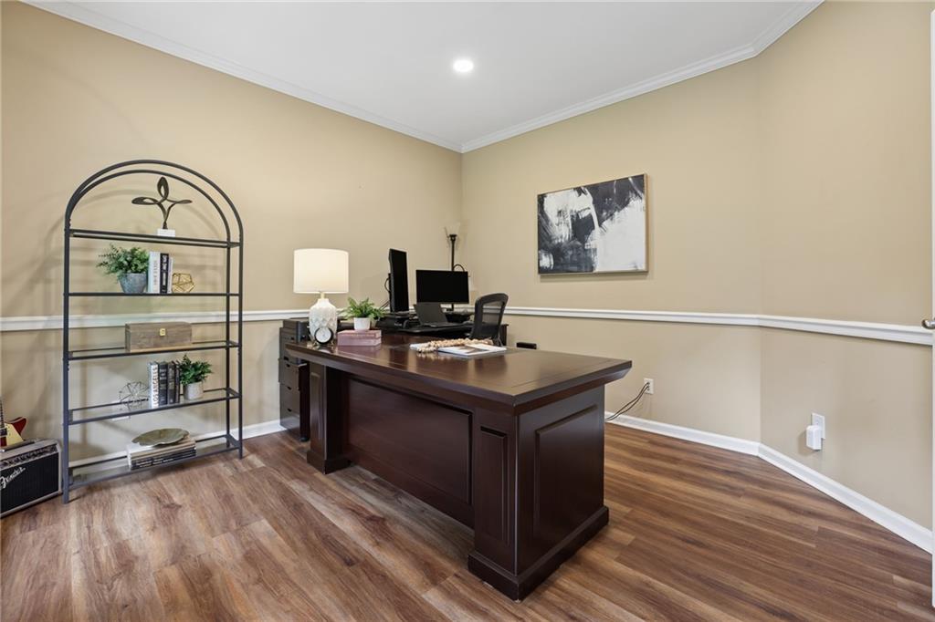 2436 Fontainebleau Drive
