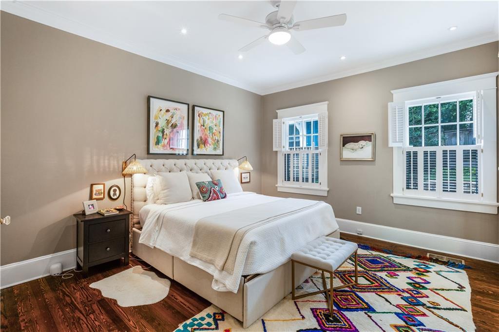 1091 Saint Louis Place