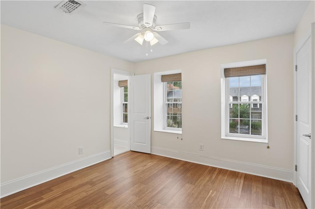 13 Independence Place NW