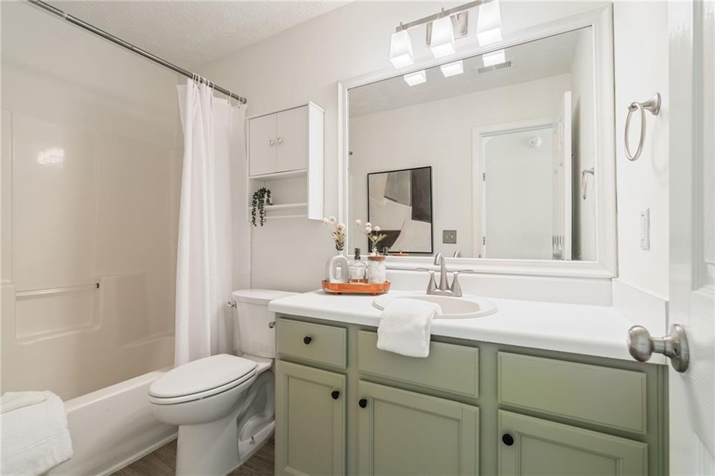 3281 Avensong Village Circle