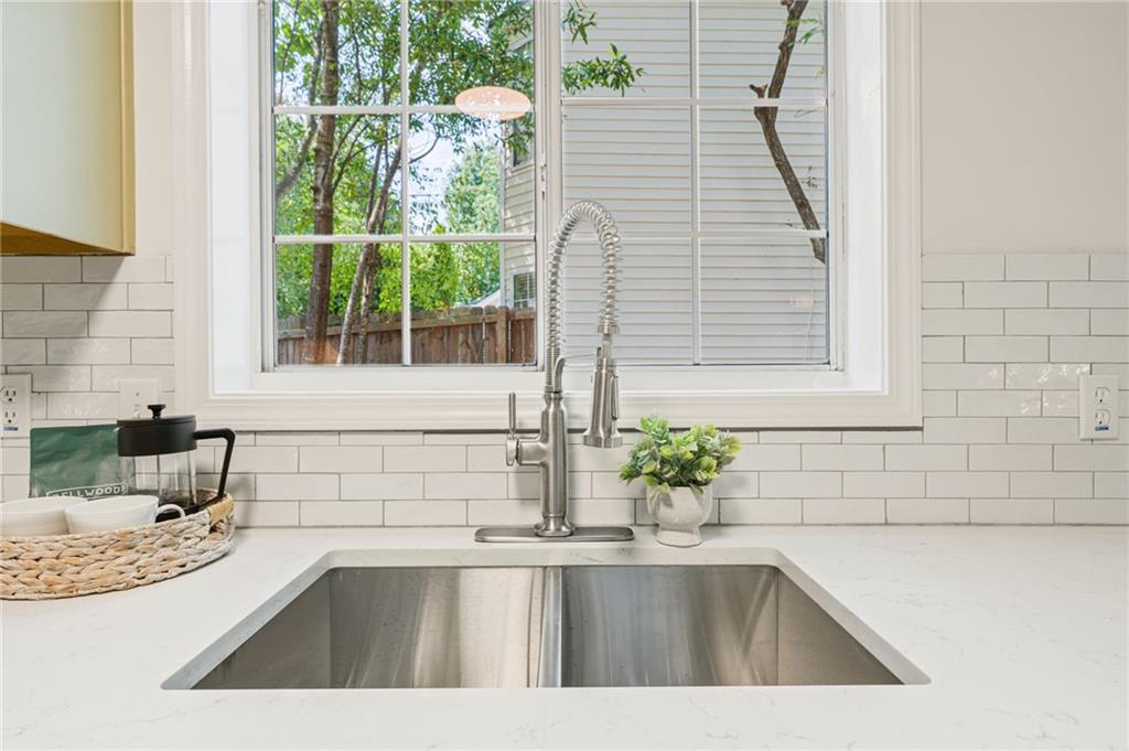 3281 Avensong Village Circle