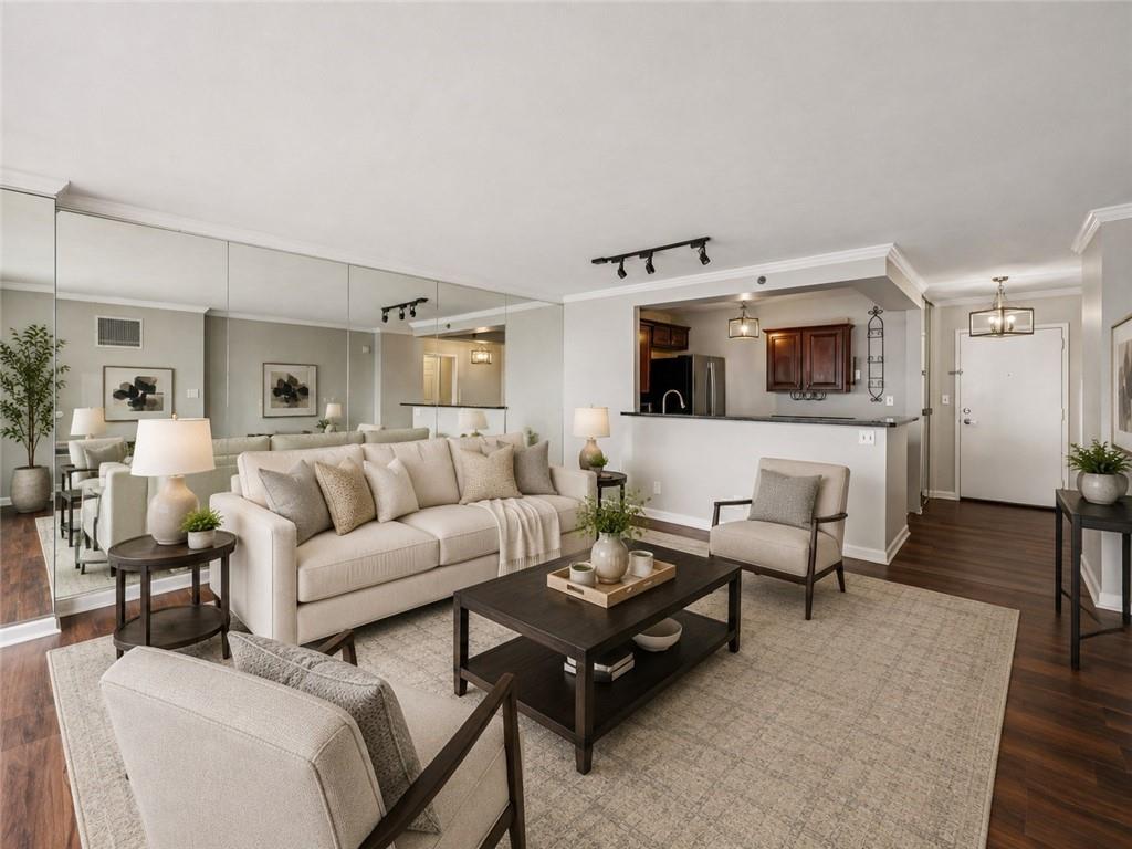 620 Peachtree Street NE Unit 706