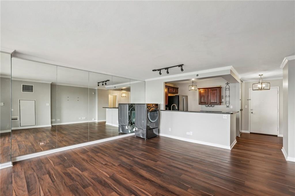 620 Peachtree Street NE Unit 706