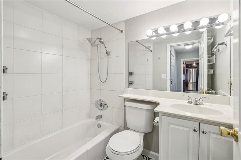 620 Peachtree Street NE Unit 706
