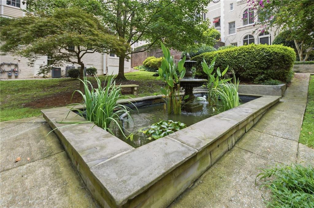 2222 Peachtree Road NW Unit B5