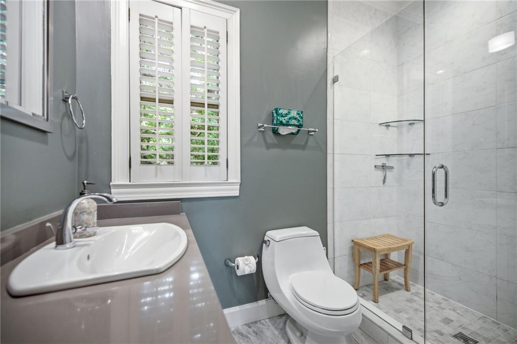 2222 Peachtree Road NW Unit B5
