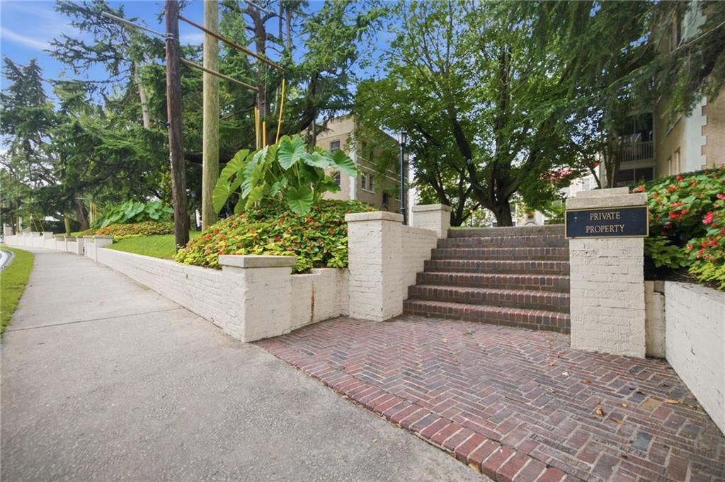 2222 Peachtree Road NW Unit B5