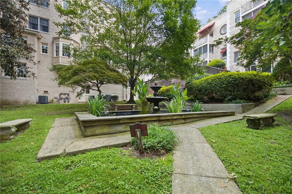 2222 Peachtree Road NW Unit B5