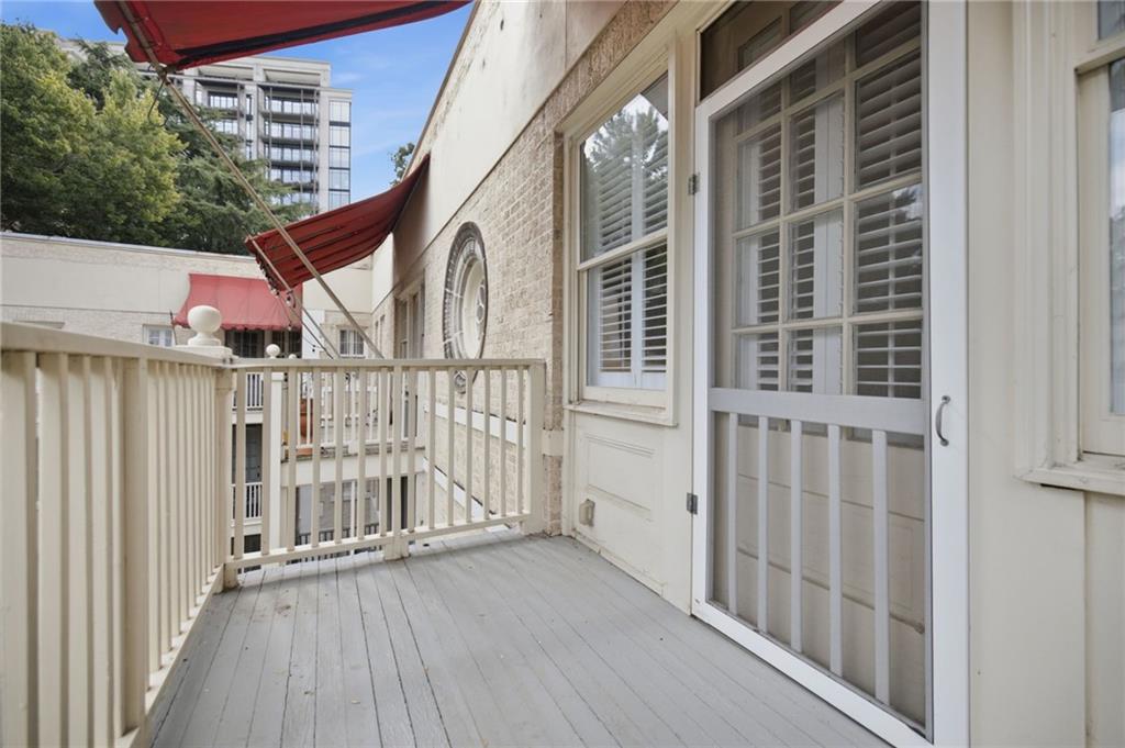2222 Peachtree Road NW Unit B5