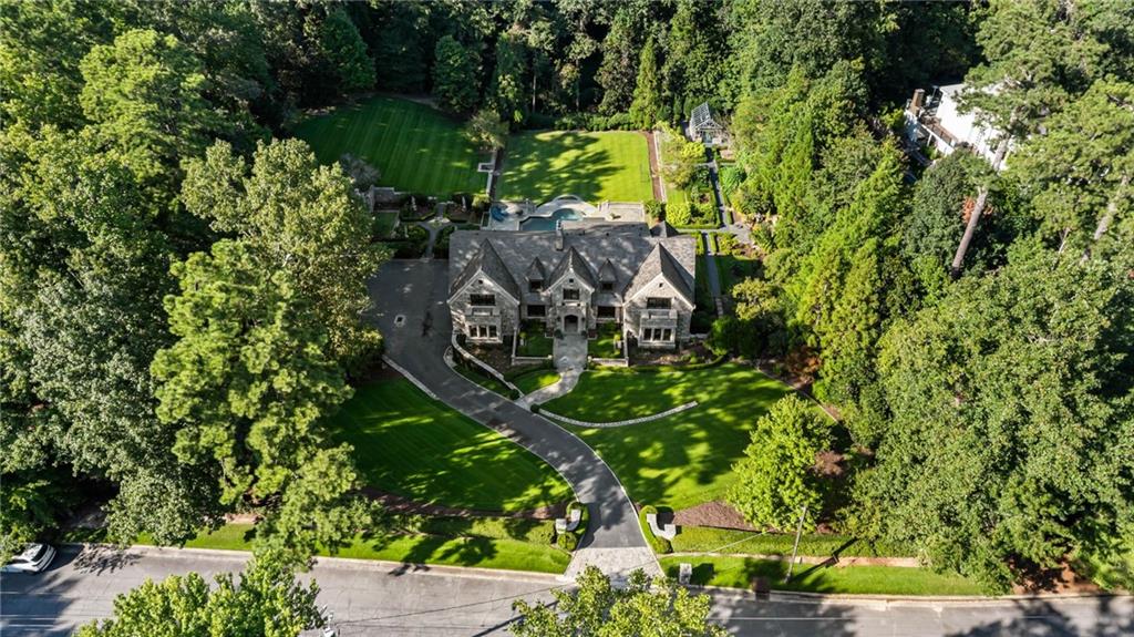 1919 River Forest Road NW