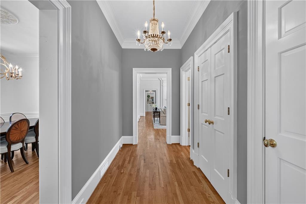 400 Windship Place