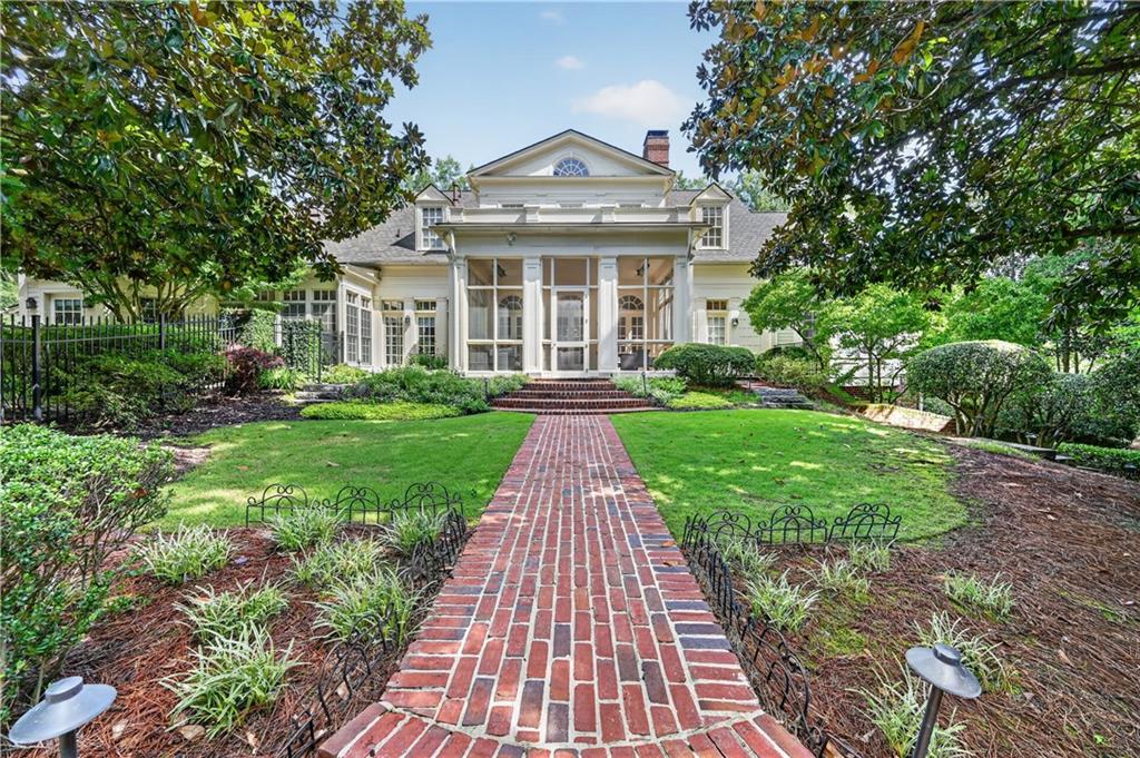 400 Windship Place