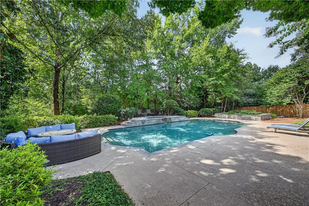 400 Windship Place