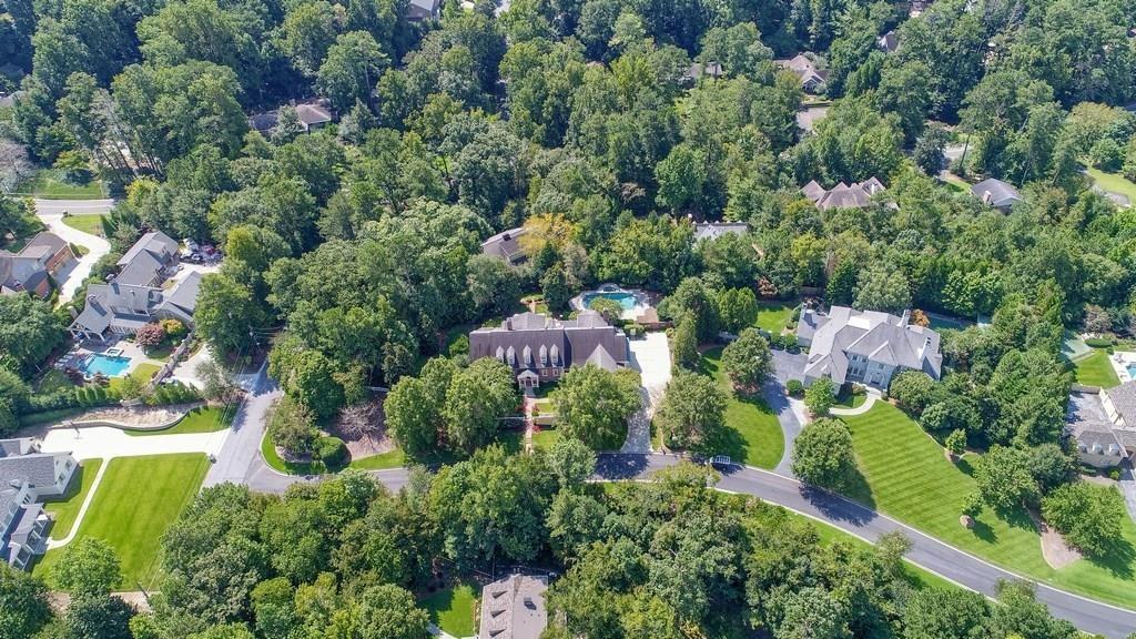 400 Windship Place