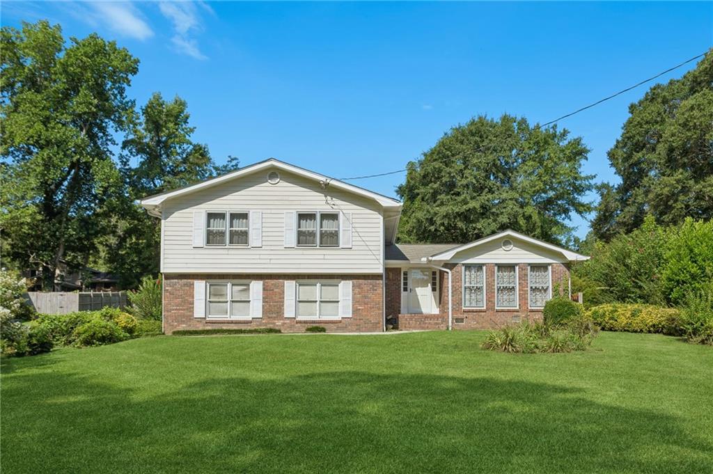 6876 Kingsboro Drive