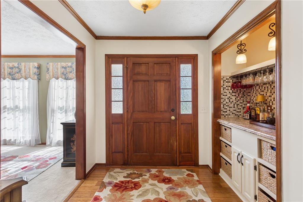6876 Kingsboro Drive
