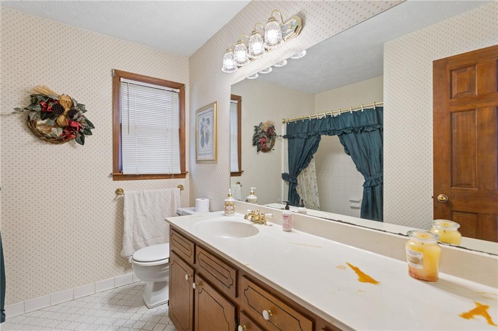 6876 Kingsboro Drive