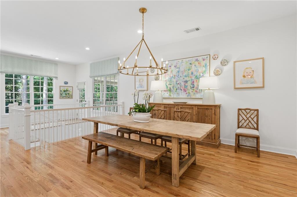 912 Beaverbrook Drive NW