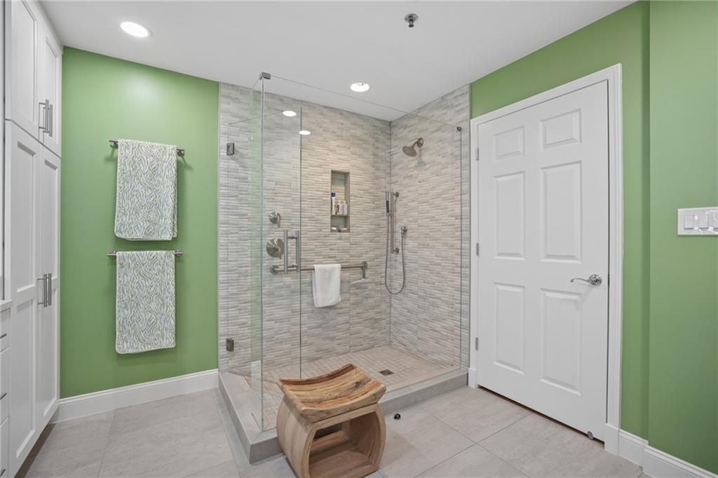 50 Biscayne Drive Unit 2104