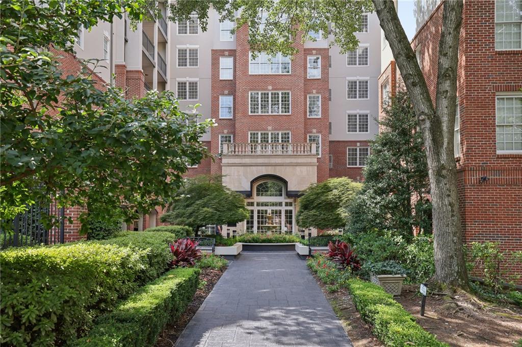 50 Biscayne Drive Unit 2104