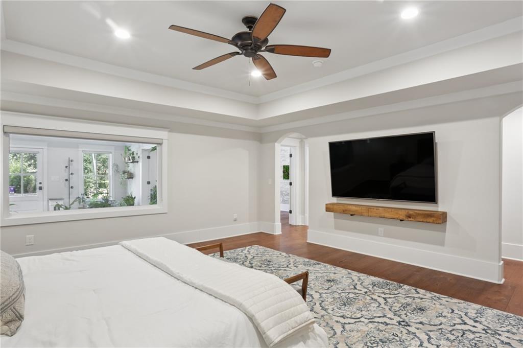 4218 Oak Forest Dr.