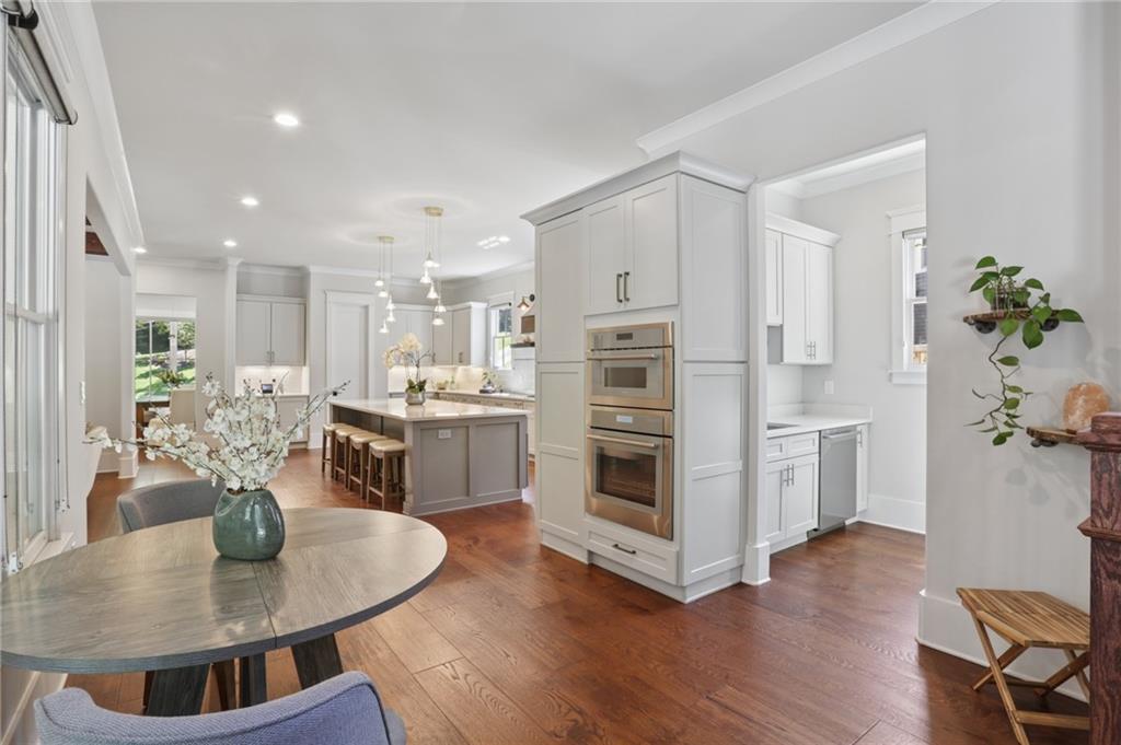 4218 Oak Forest Dr.