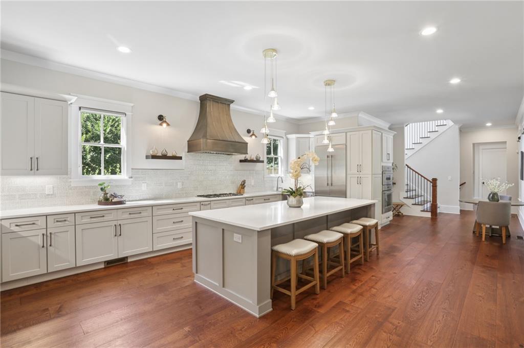 4218 Oak Forest Dr.