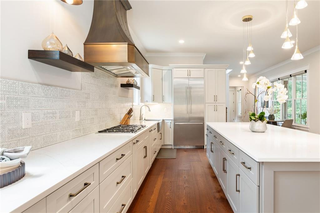 4218 Oak Forest Dr.
