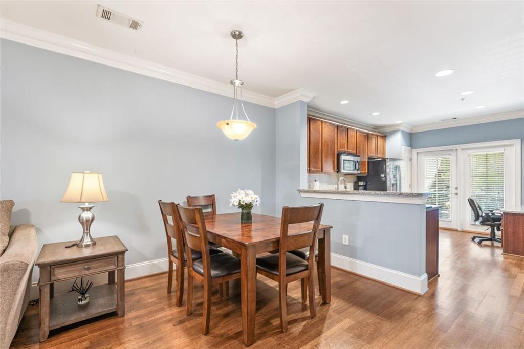 2744 Wander Lane
