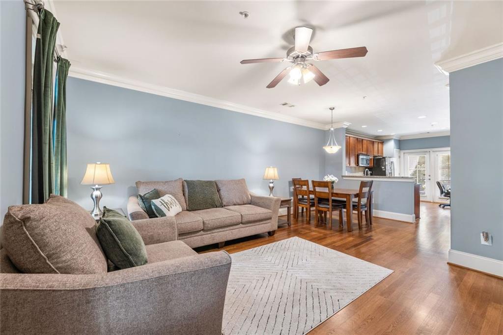 2744 Wander Lane