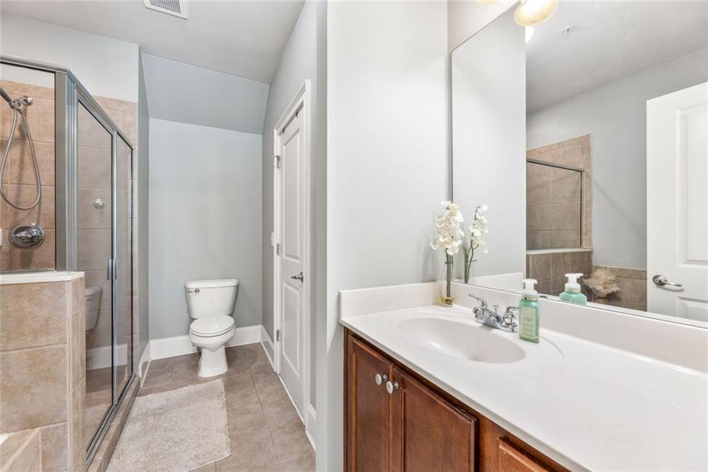 2744 Wander Lane