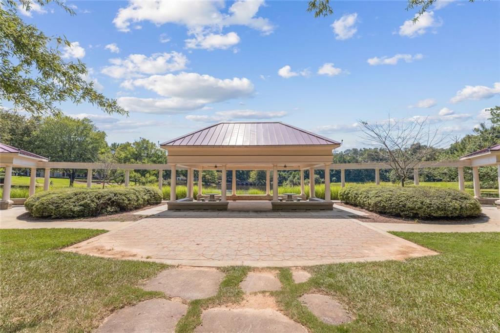 2744 Wander Lane