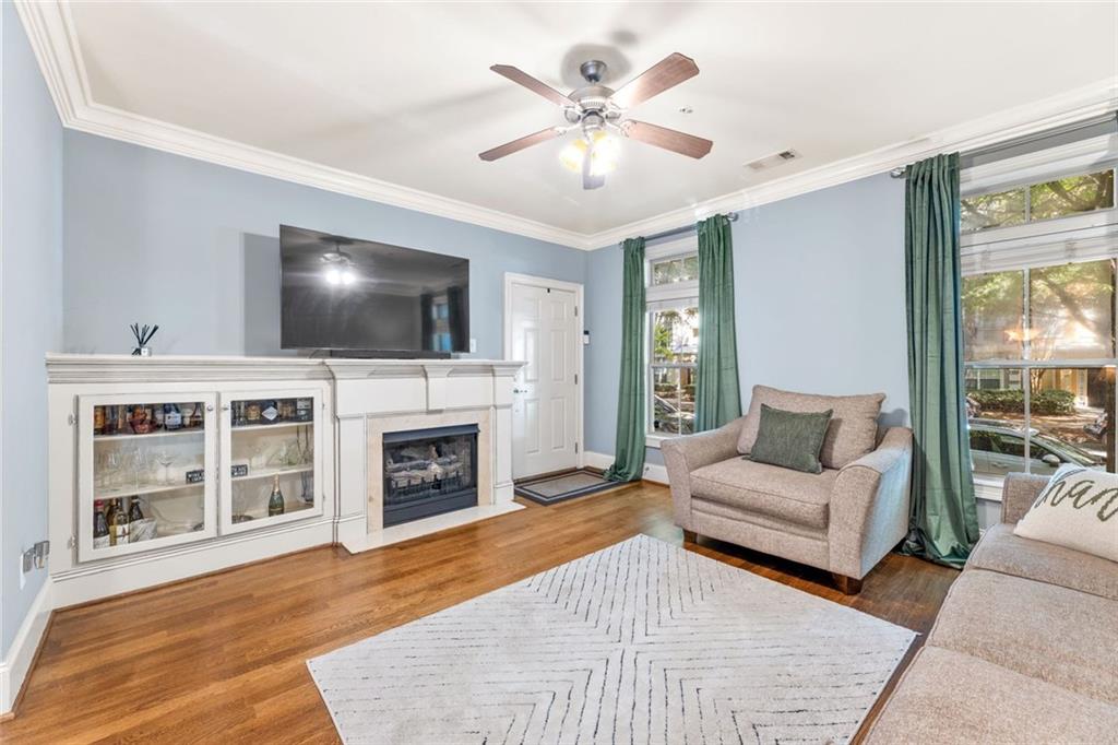 2744 Wander Lane