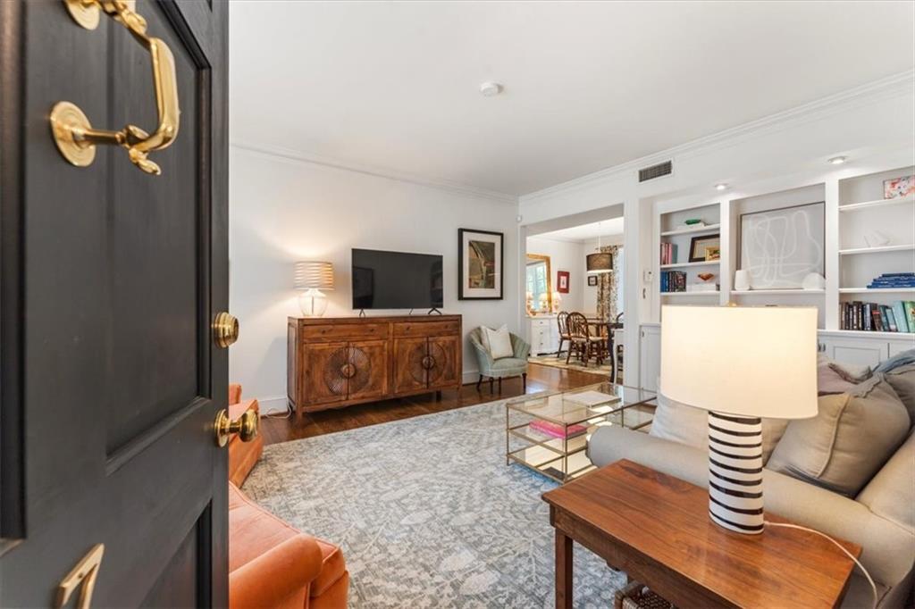 28 Collier Road NW Unit 7