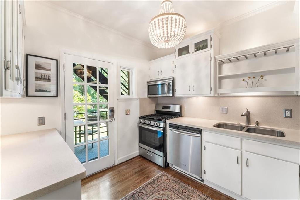 28 Collier Road NW Unit 7